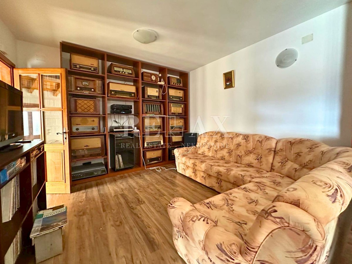Kuća Na prodaju - PRIMORSKO-GORANSKA VINODOLSKA OPĆINA