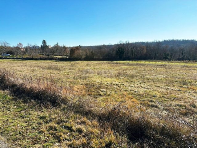 Terreno in vendita 850 m² – Tinjan
