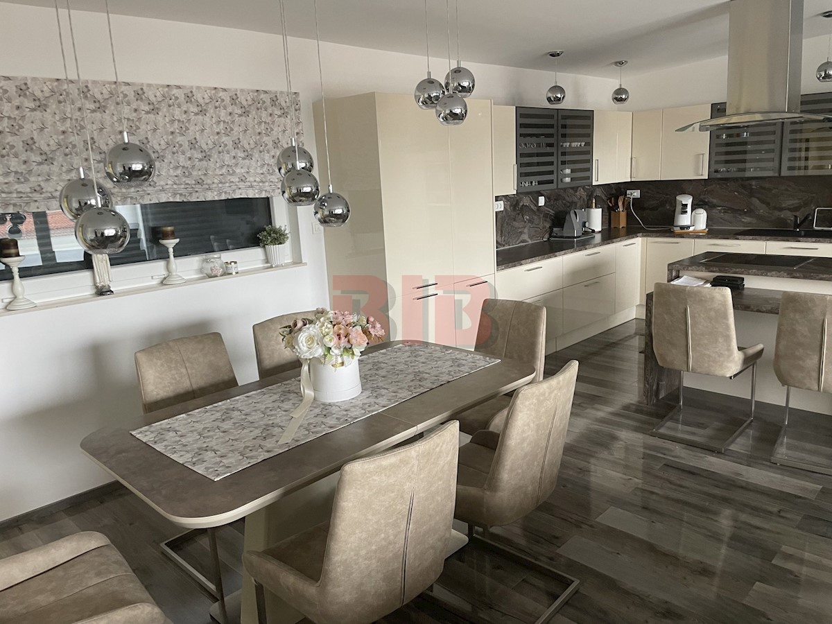 Apartmán Na predaj - PRIMORSKO-GORANSKA KRK