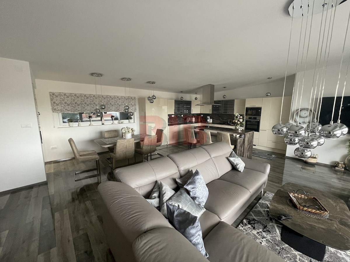 Apartmán Na predaj - PRIMORSKO-GORANSKA KRK