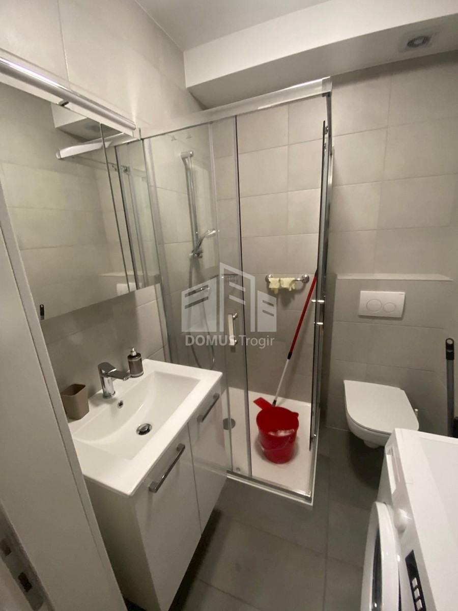 Apartma Na predaj - SPLITSKO-DALMATINSKA KAŠTELA