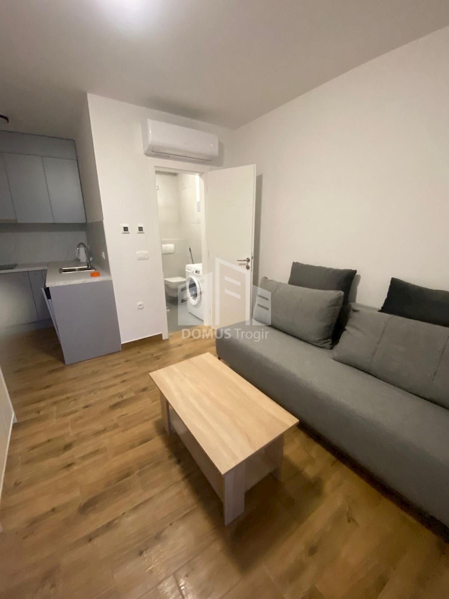 Apartma Na predaj - SPLITSKO-DALMATINSKA KAŠTELA