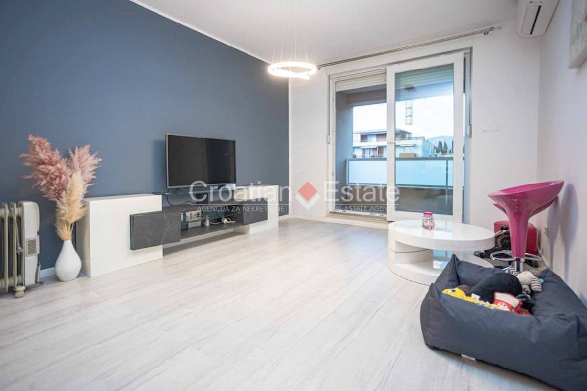 Flat For sale - SPLITSKO-DALMATINSKA SPLIT