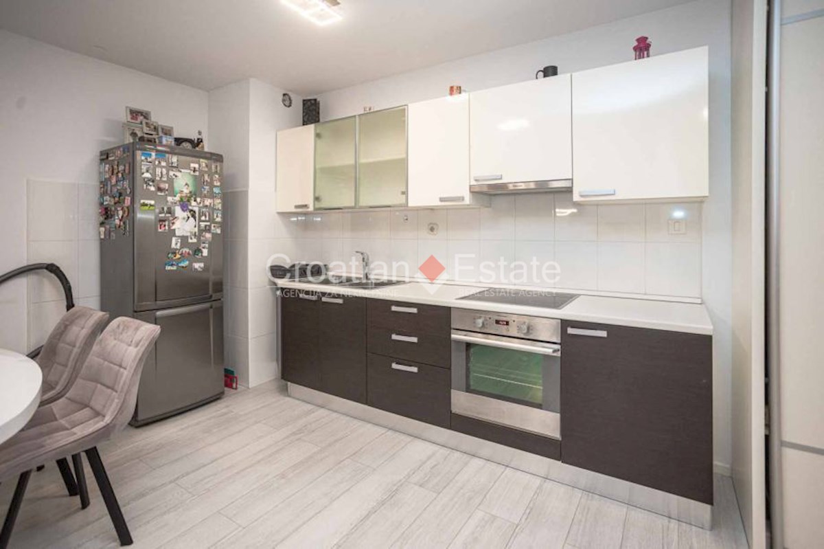 Flat For sale - SPLITSKO-DALMATINSKA SPLIT