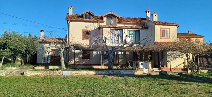 Casa in vendita 200 m² – Pula