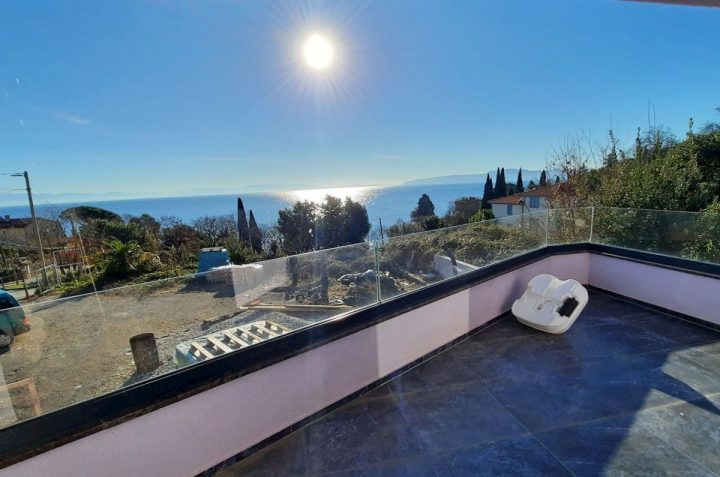 Kuća na prodaju 280 m² – Opatija