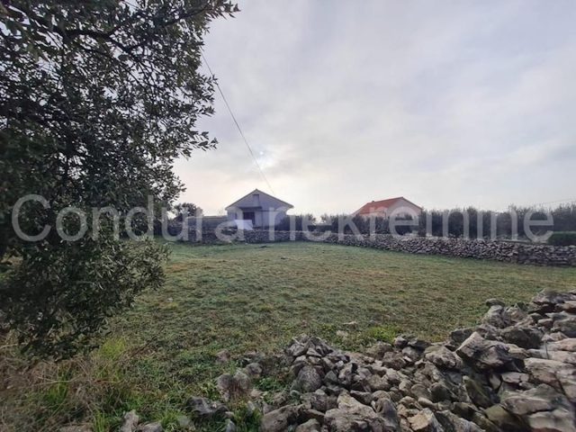 Pozemok na predaj – Vir