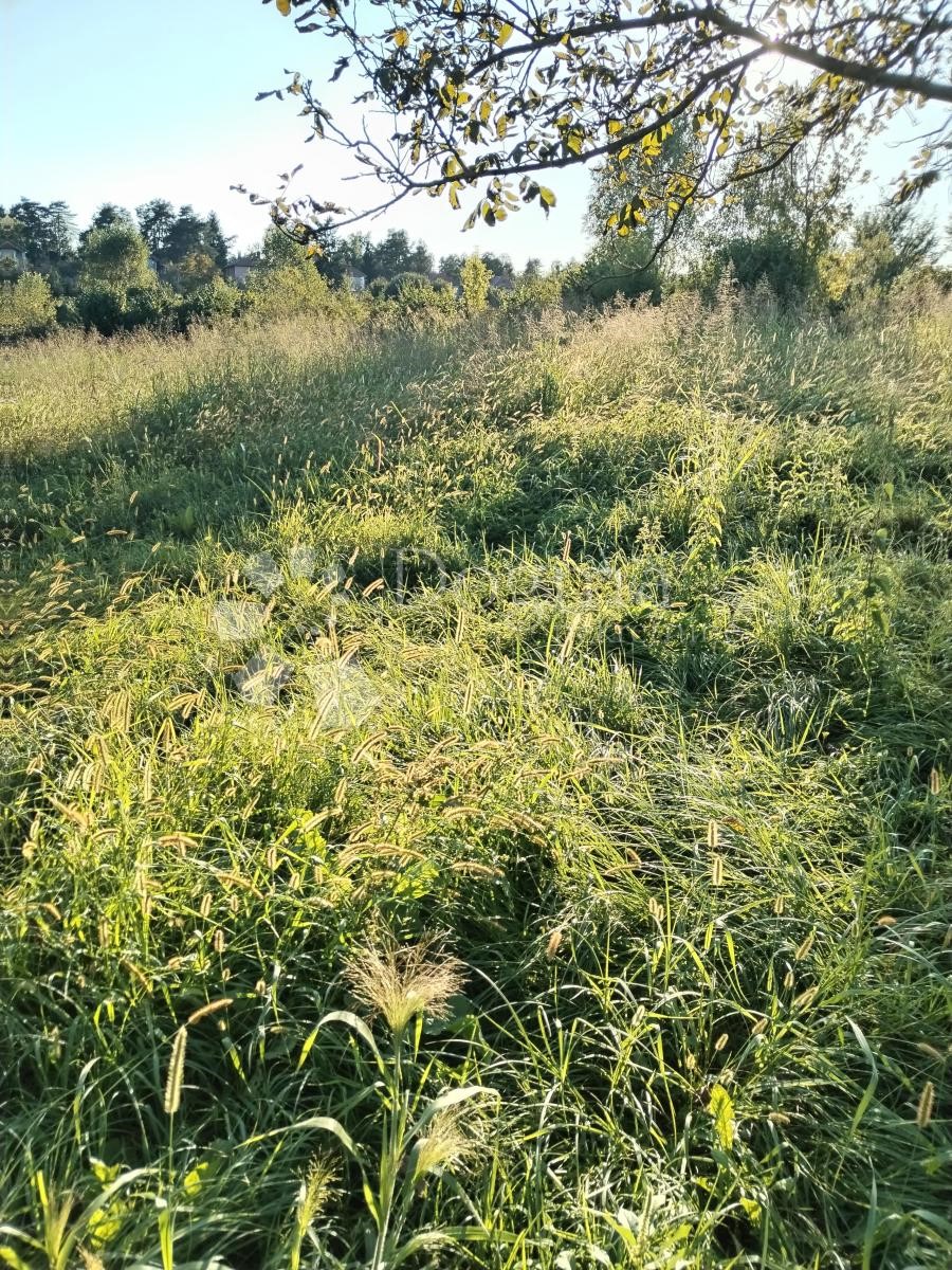 Pozemok Na predaj - KARLOVAČKA KARLOVAC