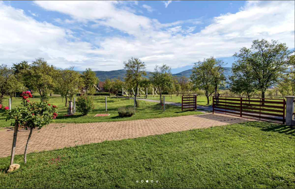 Casa In vendita - LIČKO-SENJSKA OTOČAC