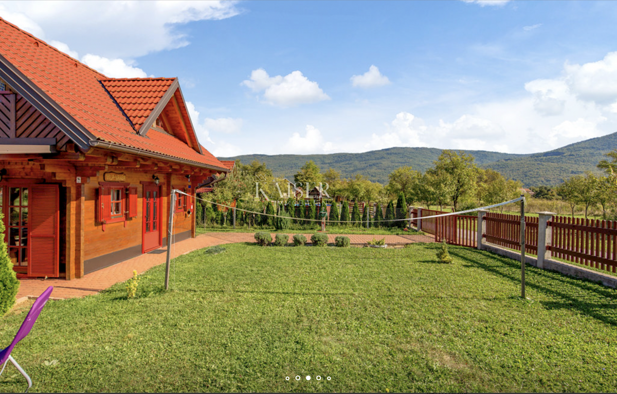 Casa In vendita - LIČKO-SENJSKA OTOČAC