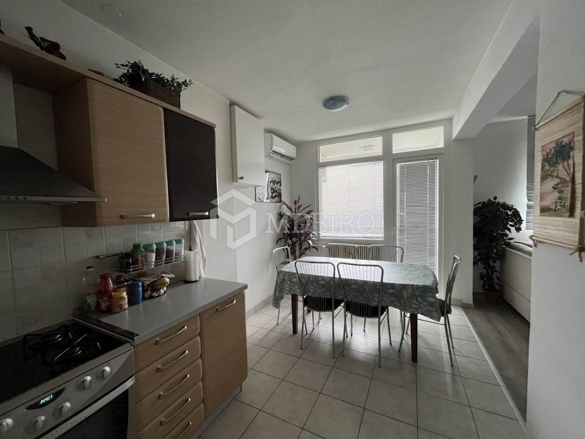 Apartma Na predaj - PRIMORSKO-GORANSKA RIJEKA