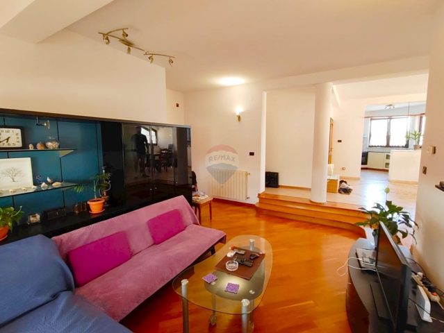 Mieszkanie na sprzedaż 200 m² – Rovinj