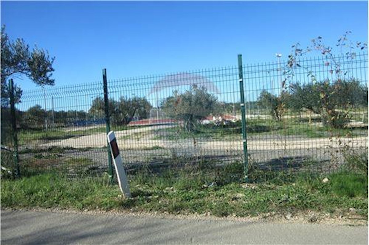 Land For sale - SPLITSKO-DALMATINSKA BRAČ