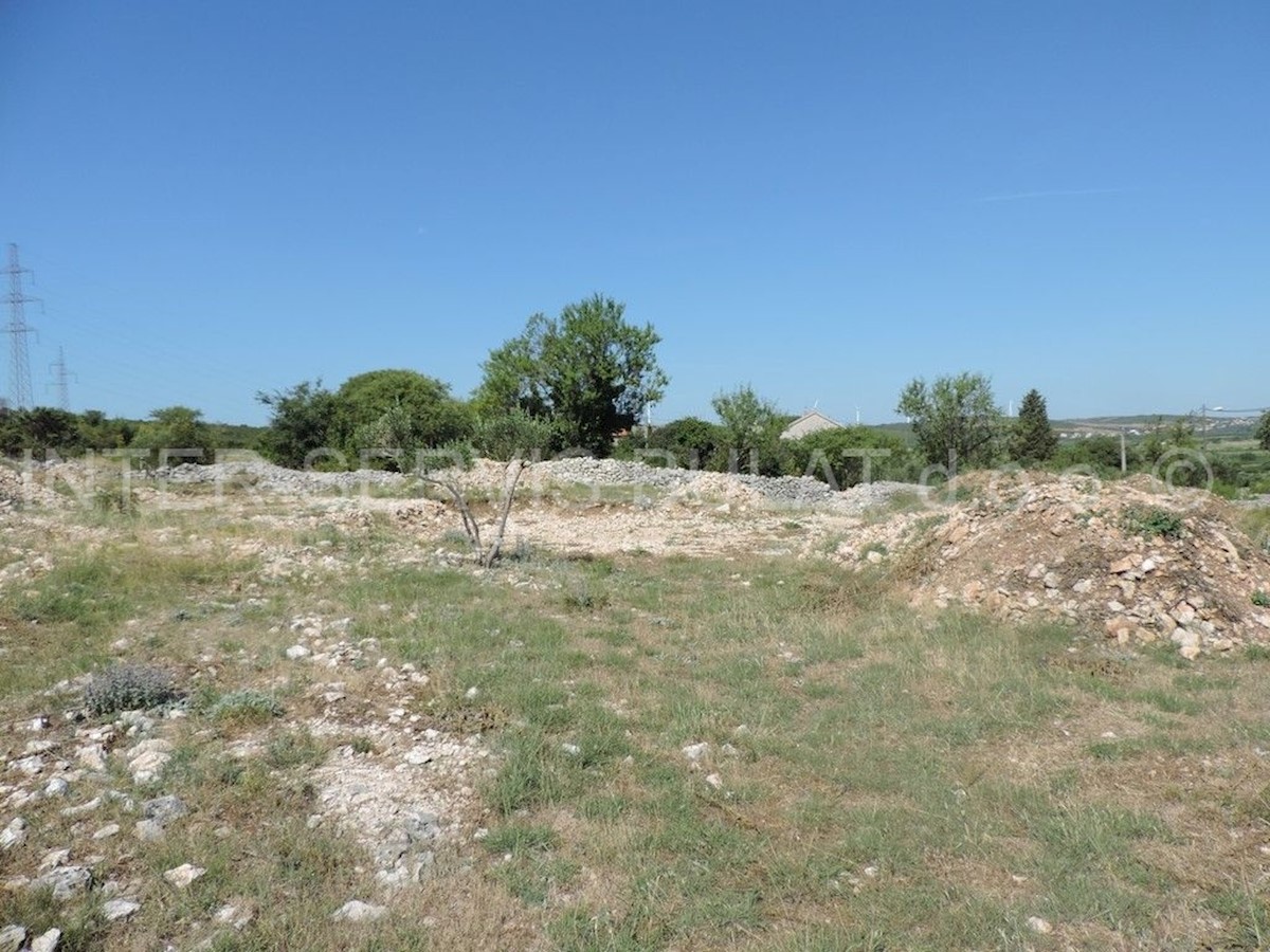 Land For sale - ŠIBENSKO-KNINSKA ŠIBENIK