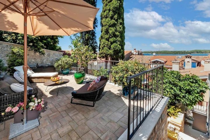Poslovni prostori na predaj 390 m² – Rovinj