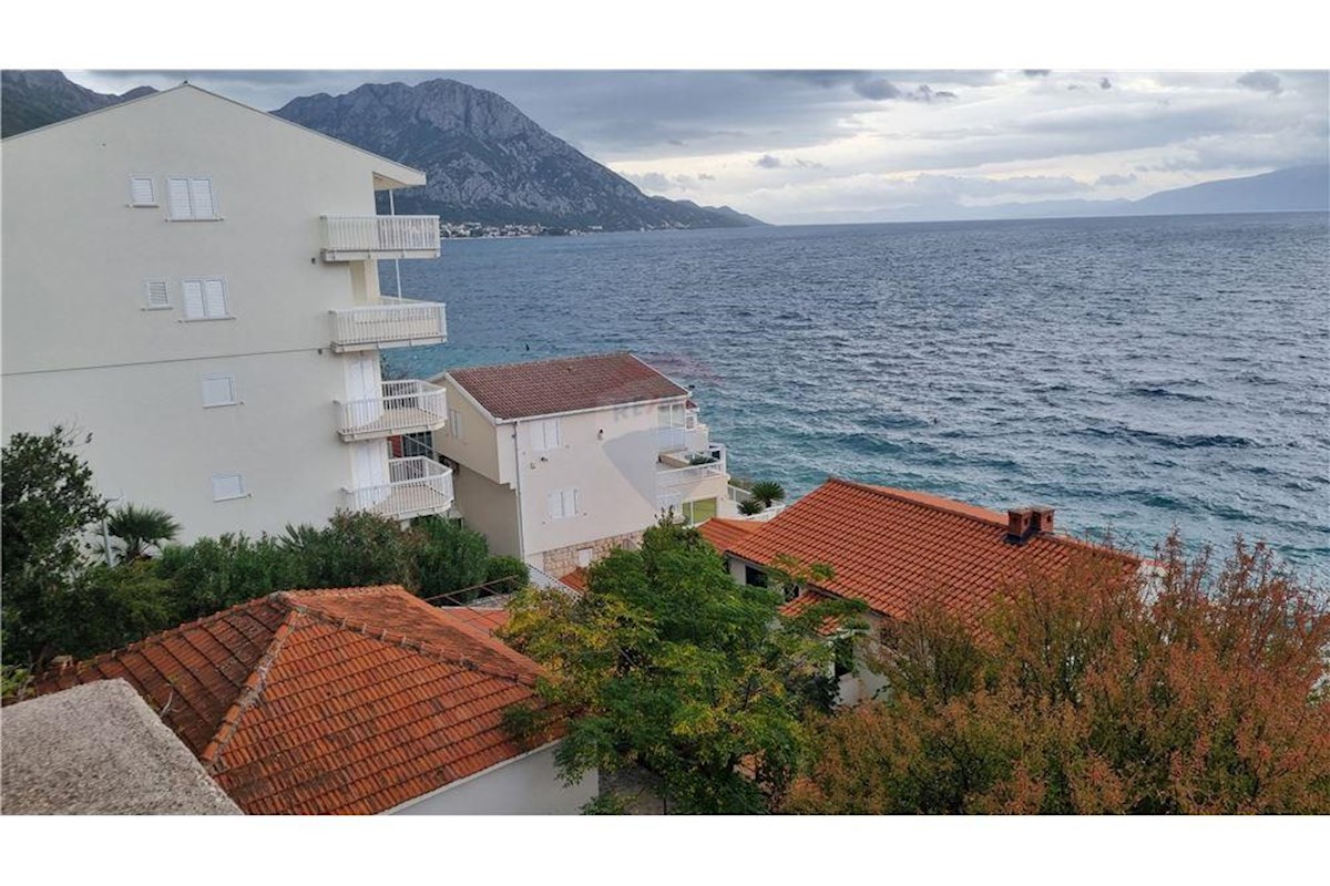 Haus Zu verkaufen - SPLITSKO-DALMATINSKA GRADAC