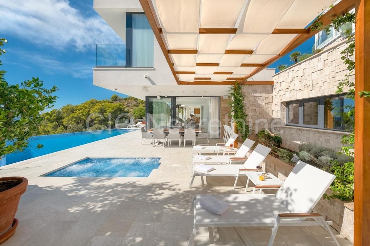 Casa In vendita - SPLITSKO-DALMATINSKA HVAR