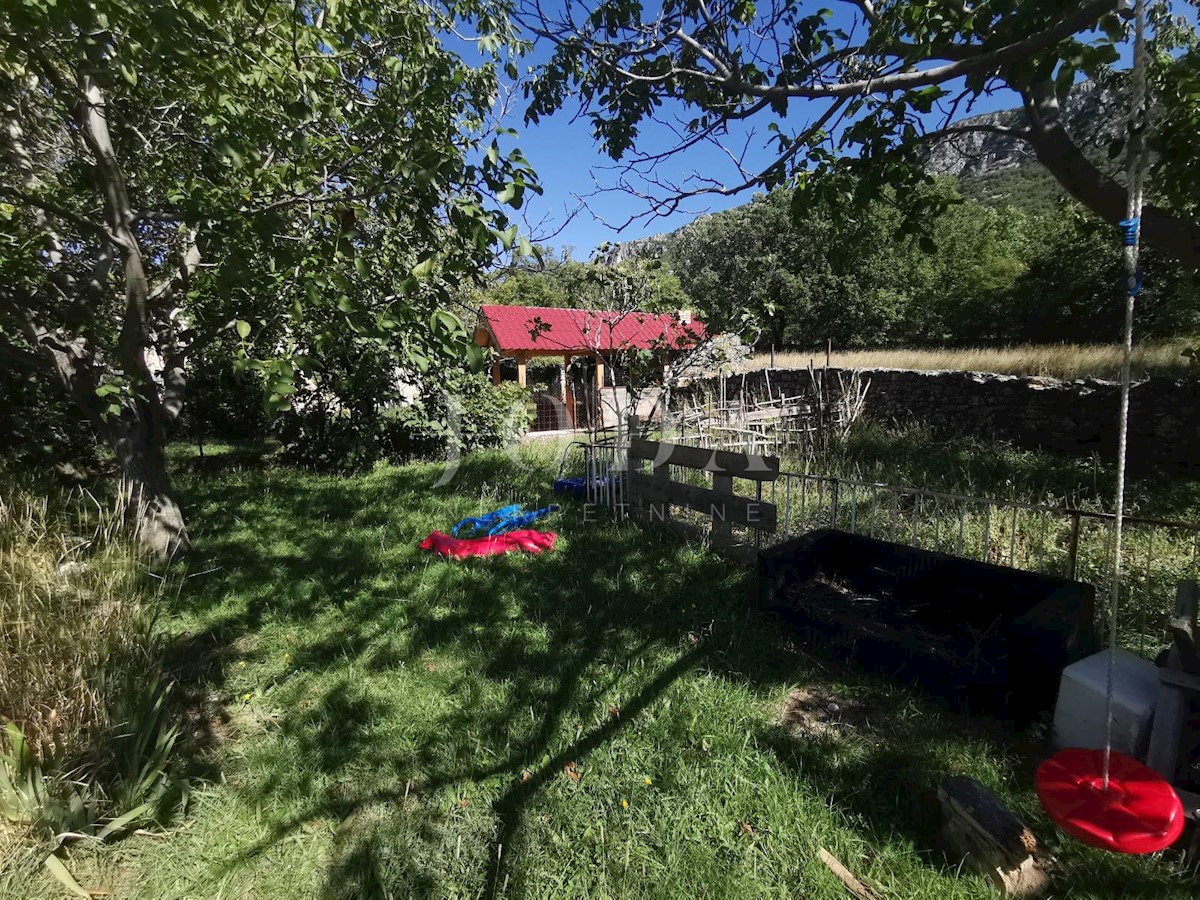 Kuća Na prodaju - PRIMORSKO-GORANSKA VINODOLSKA OPĆINA