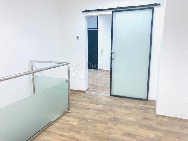Poslovni prostor na prodaju 149 m² – Kaptol