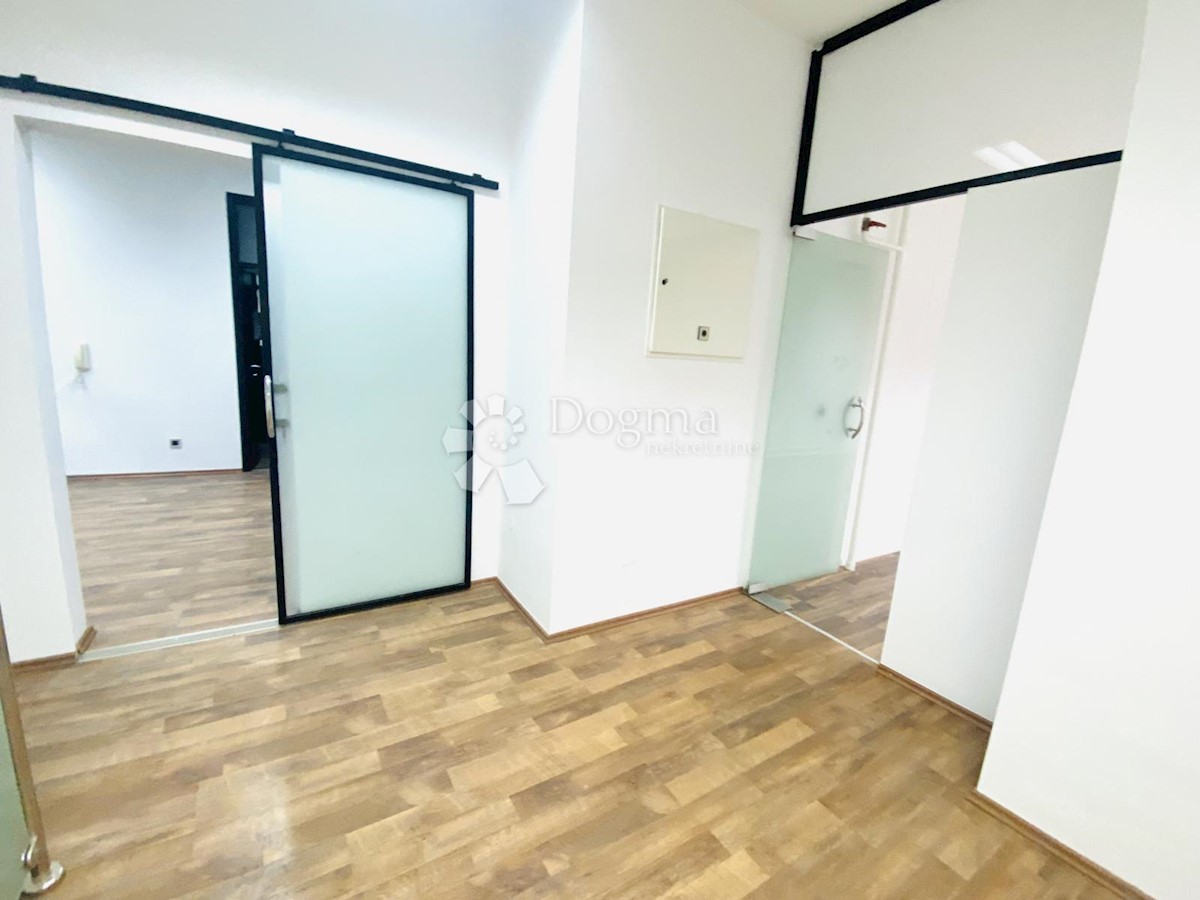 Poslovni prostor Na prodaju - Grad Zagreb Zagreb - foto 2/9