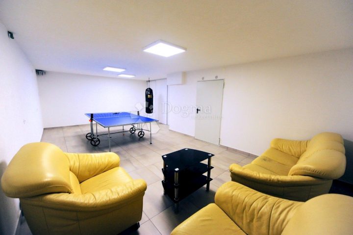 Appartement à louer 80 m² – Čavle