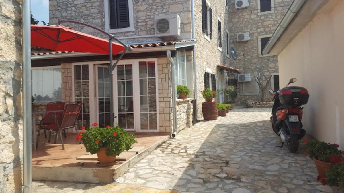 Kuća Na prodaju - Istarska Medulin - foto 1/40
