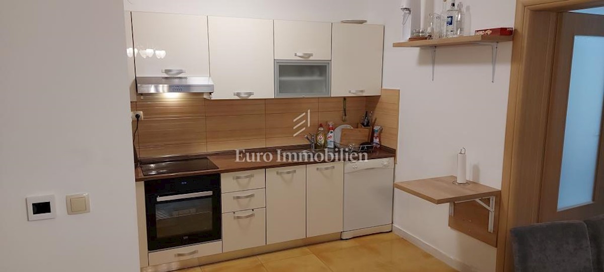 Apartment Zu verkaufen - SPLITSKO-DALMATINSKA ČIOVO