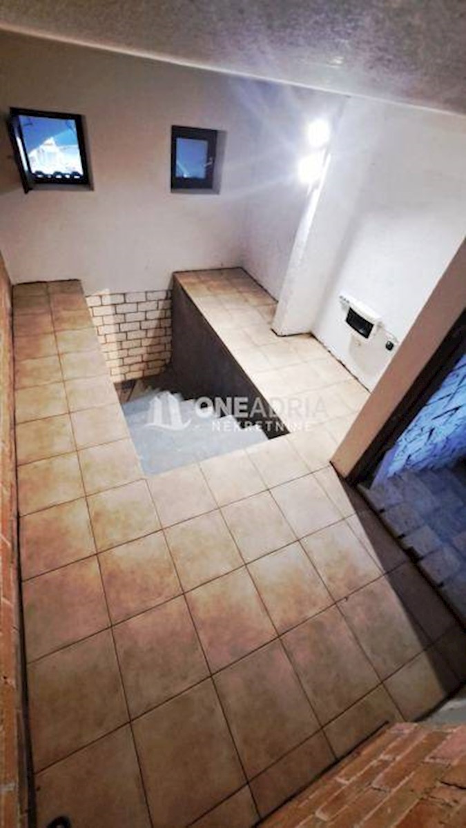 Flat For sale - PRIMORSKO-GORANSKA MALI LOŠINJ