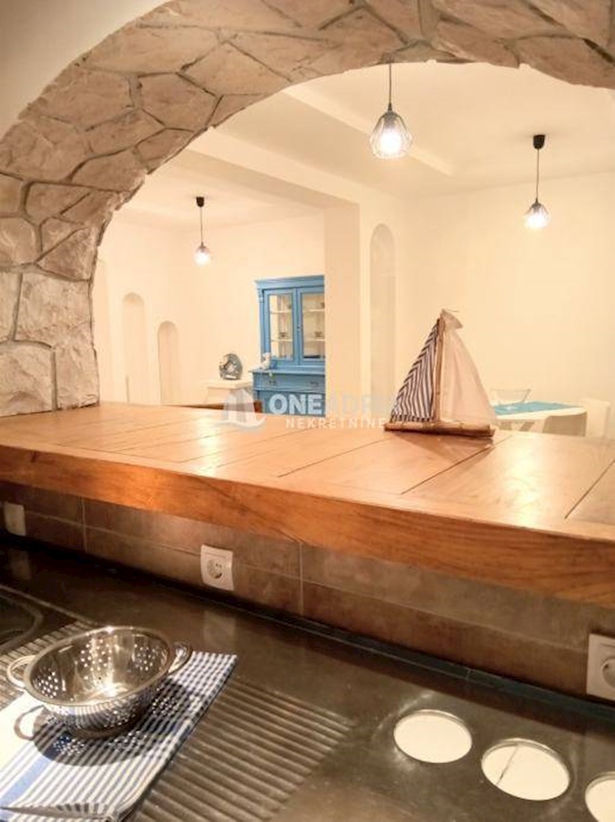 Flat For sale - PRIMORSKO-GORANSKA MALI LOŠINJ