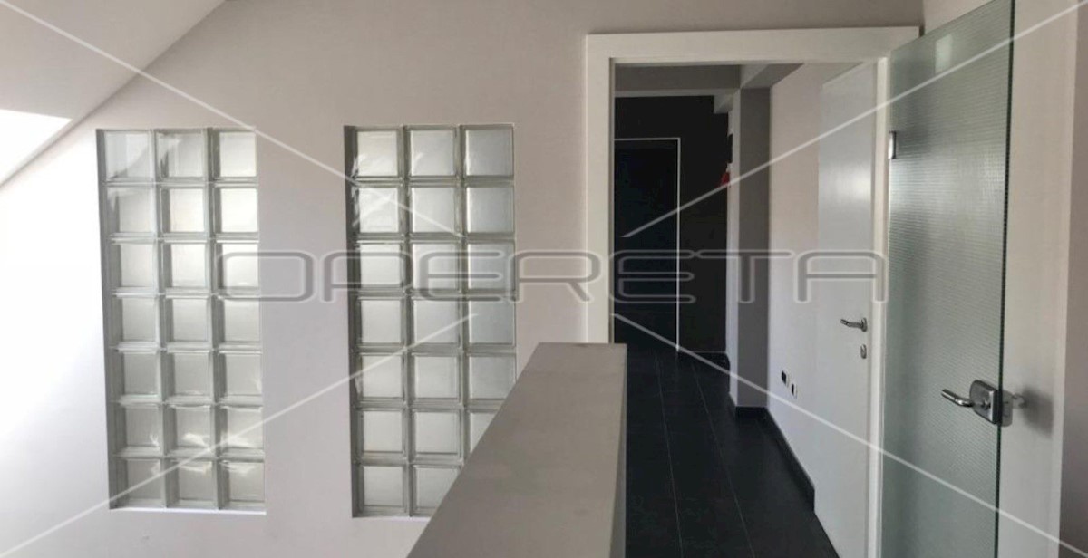 Business premises For sale - SISAČKO-MOSLAVAČKA SISAK