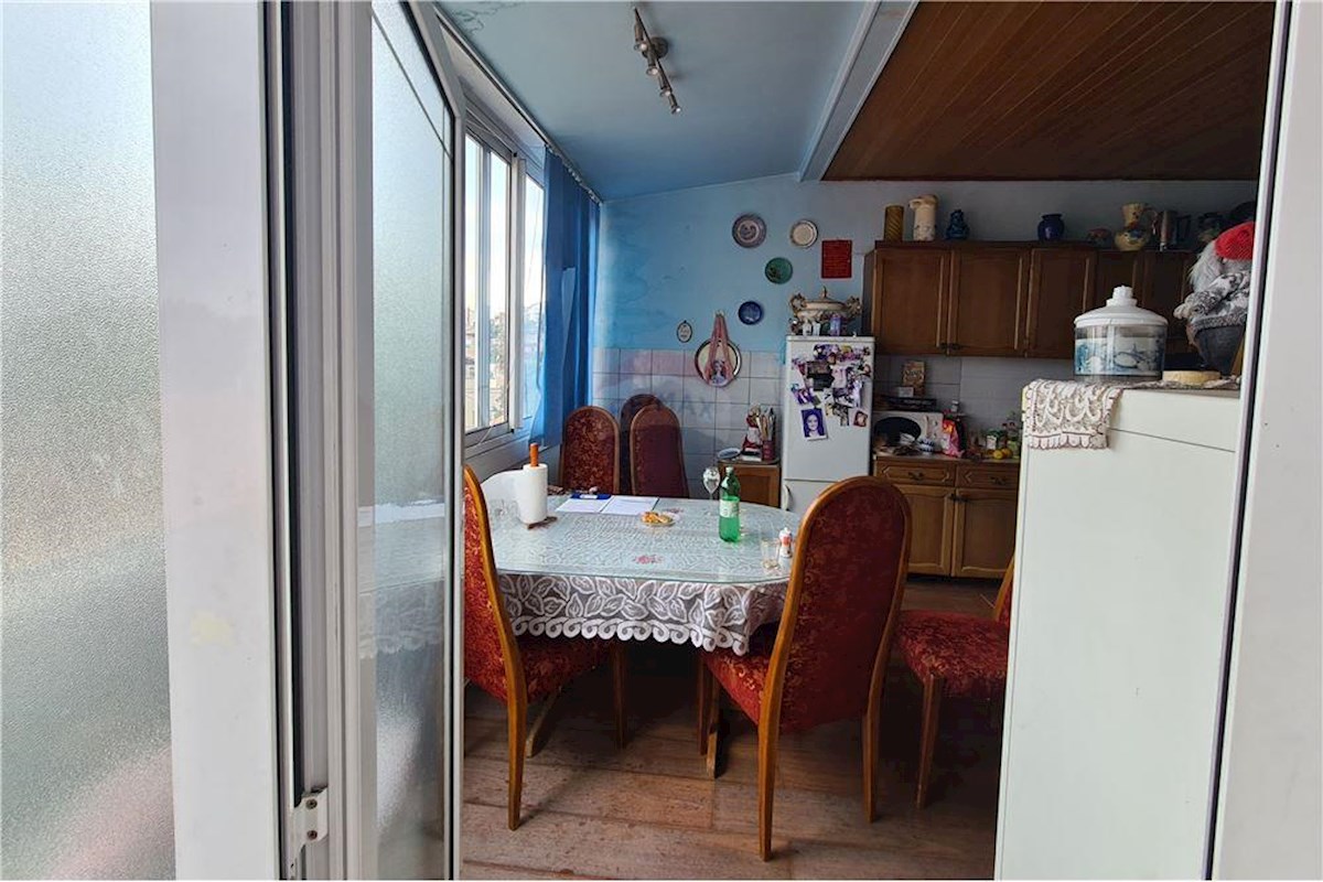 Apartment Zu verkaufen - SPLITSKO-DALMATINSKA DUGI RAT