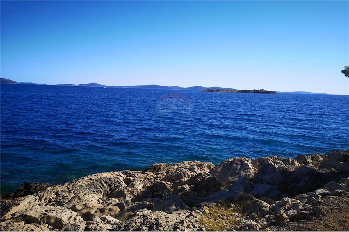 Land For sale - SPLITSKO-DALMATINSKA MARINA