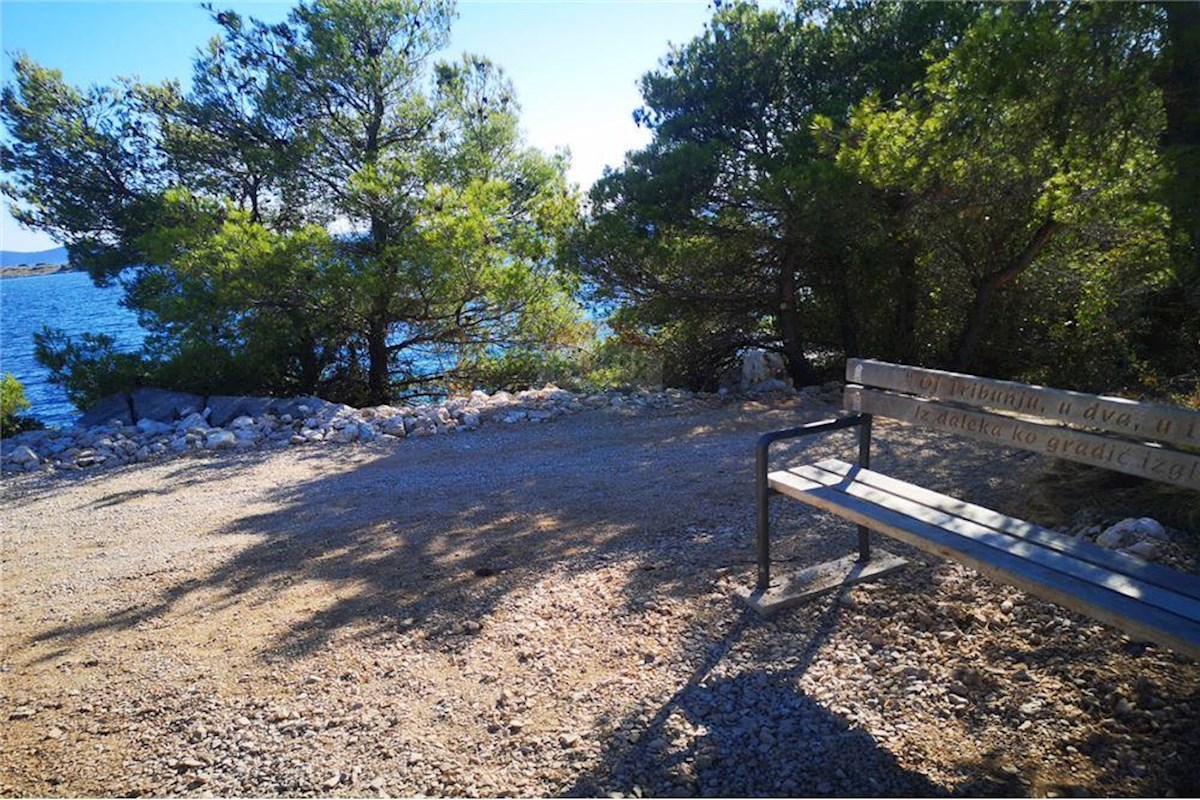 Land For sale - SPLITSKO-DALMATINSKA MARINA