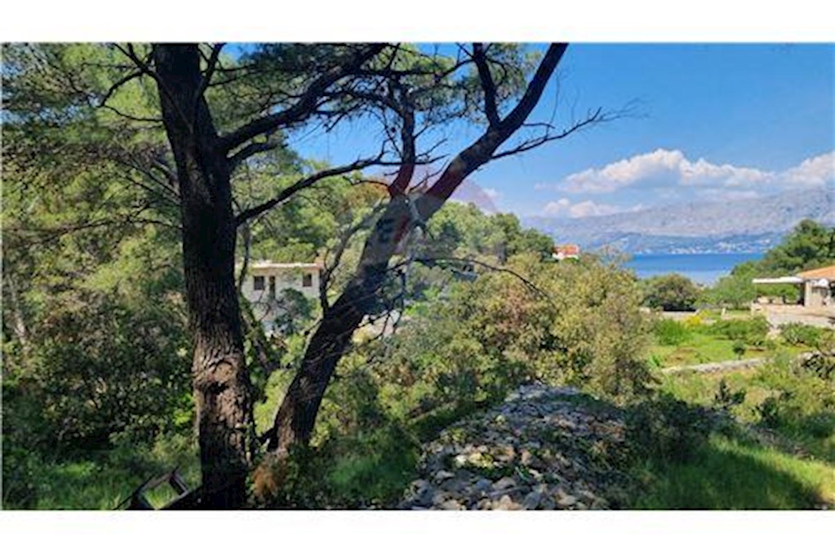 Land For sale - SPLITSKO-DALMATINSKA BRAČ