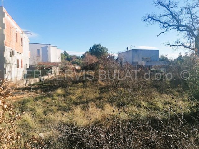 Parcela na predaj 1618 m² – Bilice