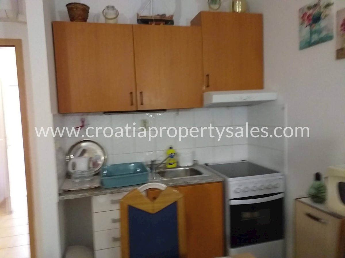 Flat For sale - SPLITSKO-DALMATINSKA ŠOLTA