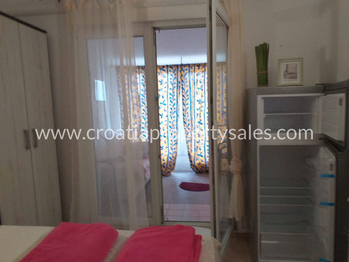 Flat For sale - SPLITSKO-DALMATINSKA ŠOLTA