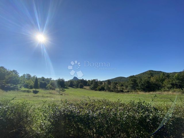 Terrain à vendre 180000 m² – Kik