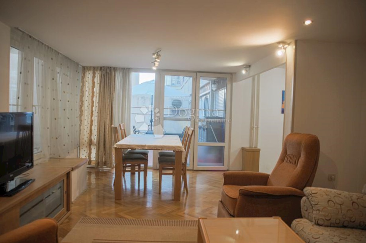 Apartma Na predaj - SPLITSKO-DALMATINSKA SPLIT