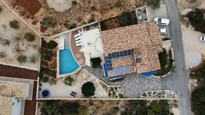 House for sale 375 m² – Brodarica