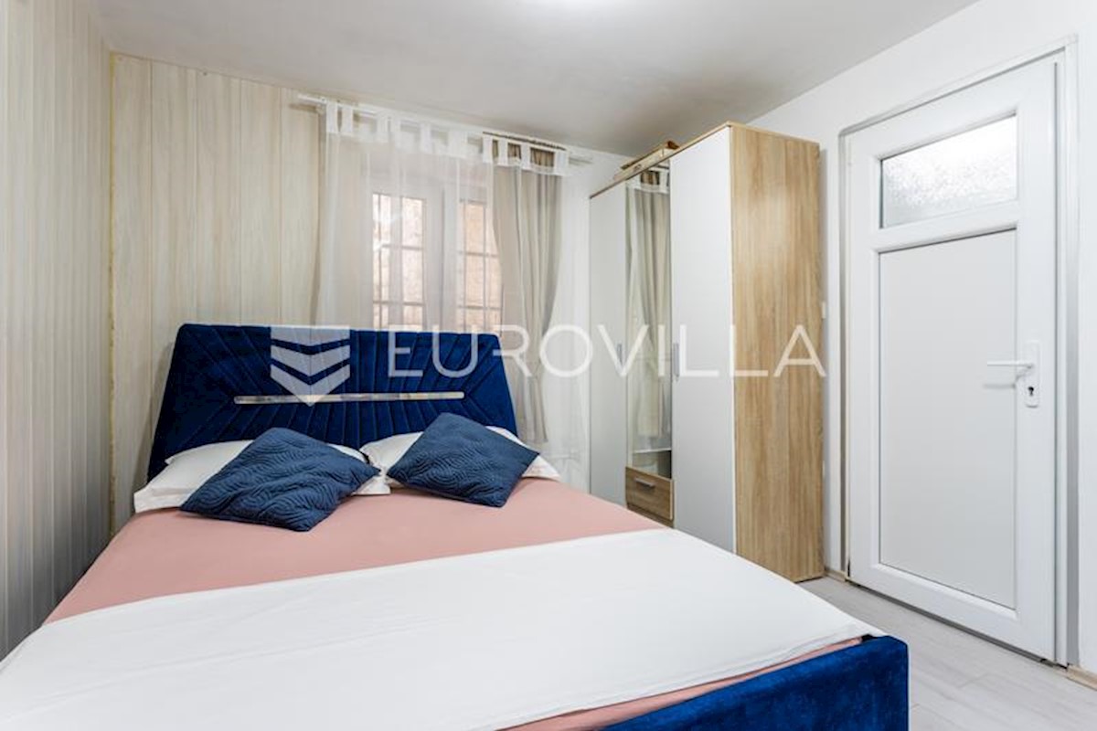 Apartment Zu verkaufen - SPLITSKO-DALMATINSKA KAŠTELA