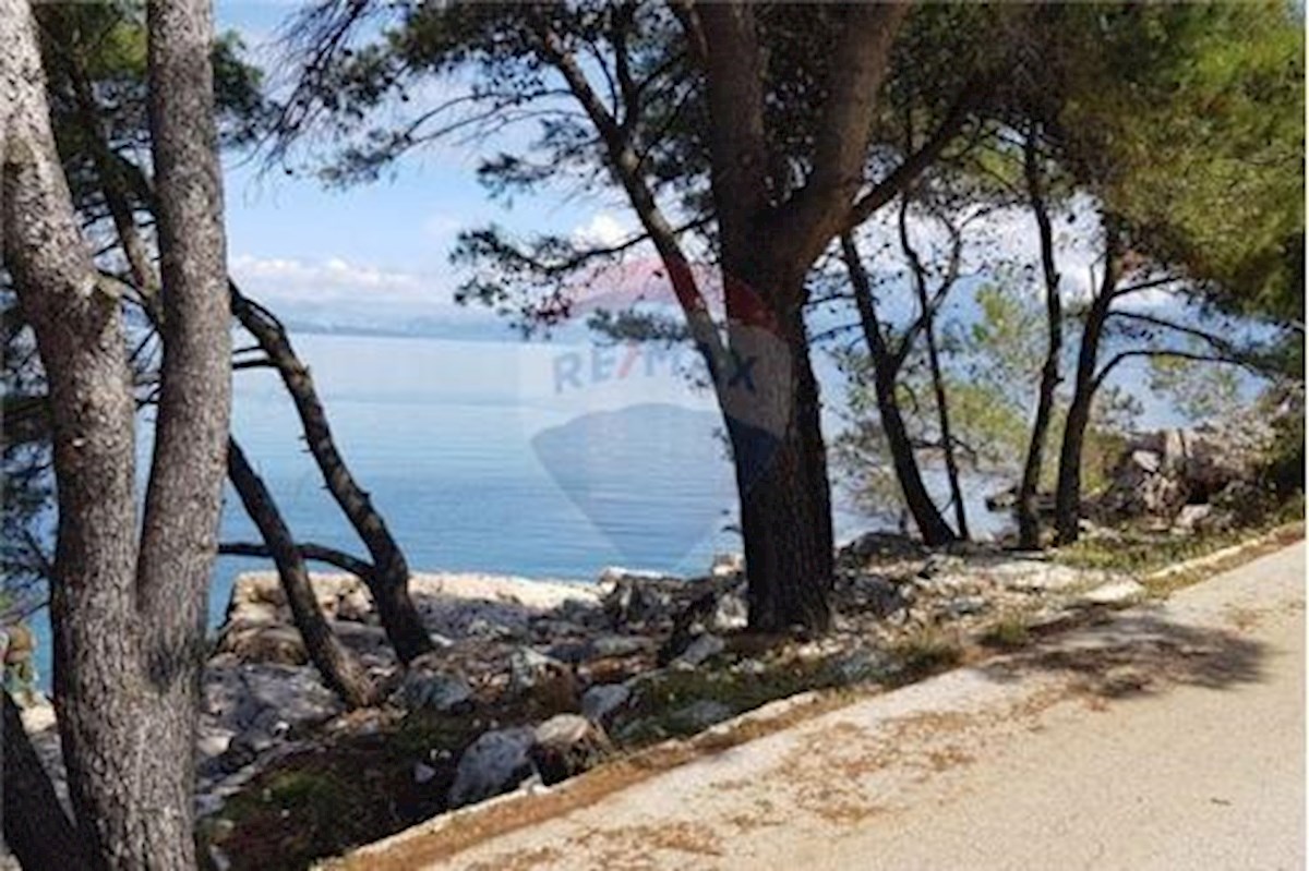 Land For sale - SPLITSKO-DALMATINSKA HVAR