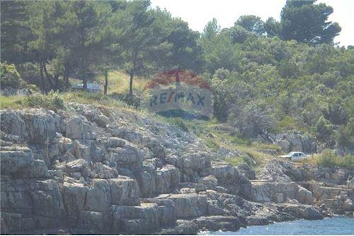 Land For sale - SPLITSKO-DALMATINSKA HVAR