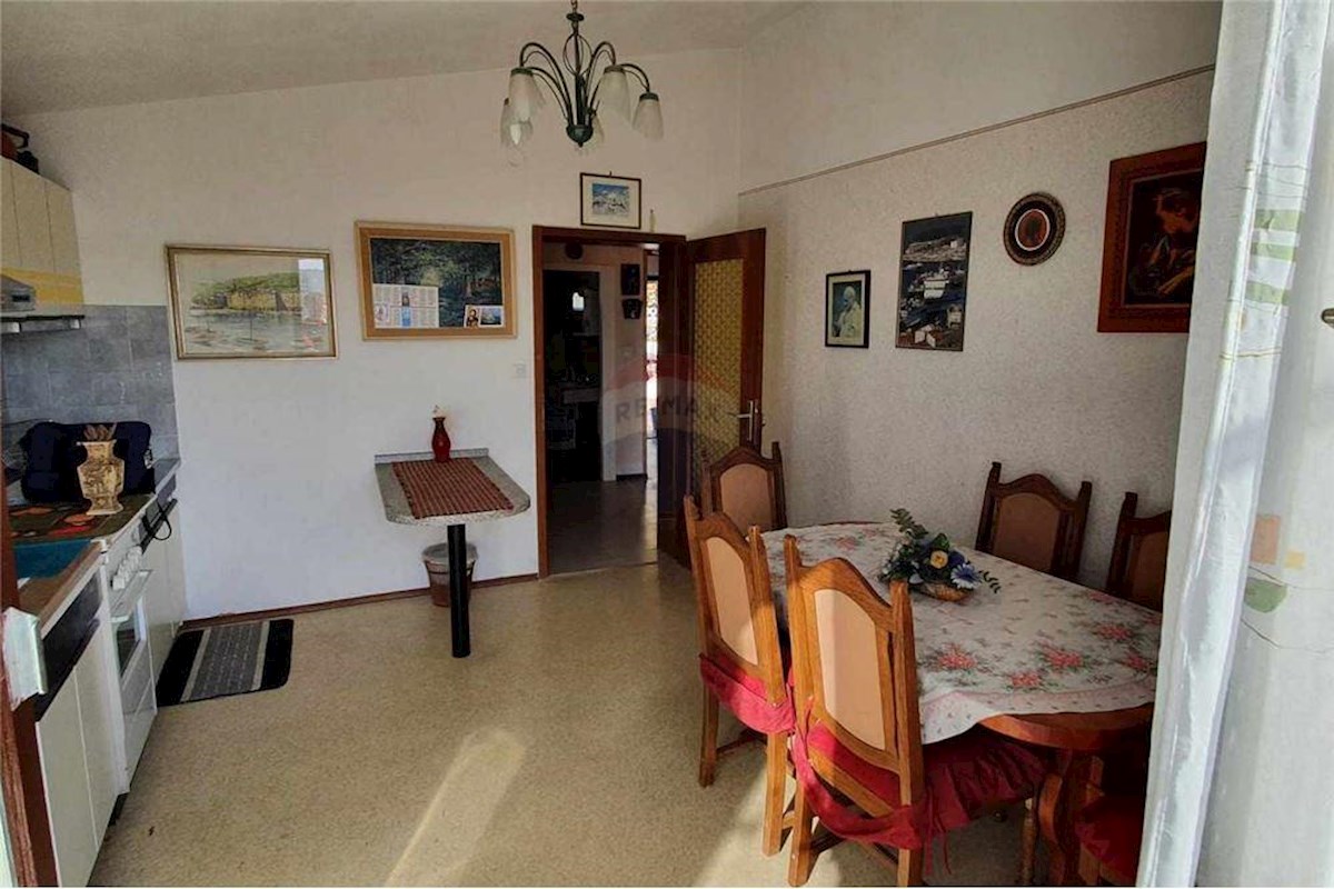 Casa In vendita - SPLITSKO-DALMATINSKA SPLIT