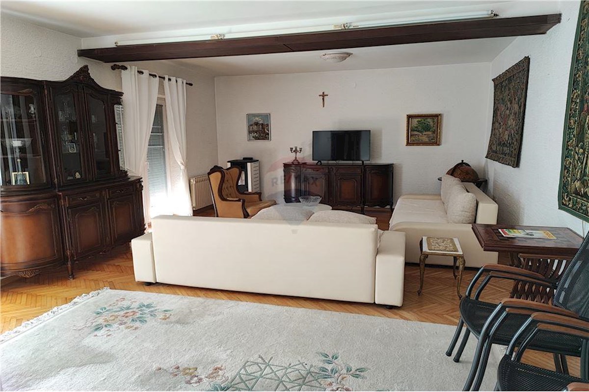 Maison À vendre - SPLITSKO-DALMATINSKA OMIŠ