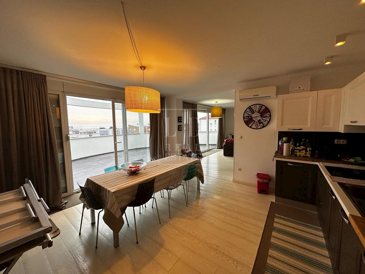 Apartma Na predaj - ISTARSKA NOVIGRAD