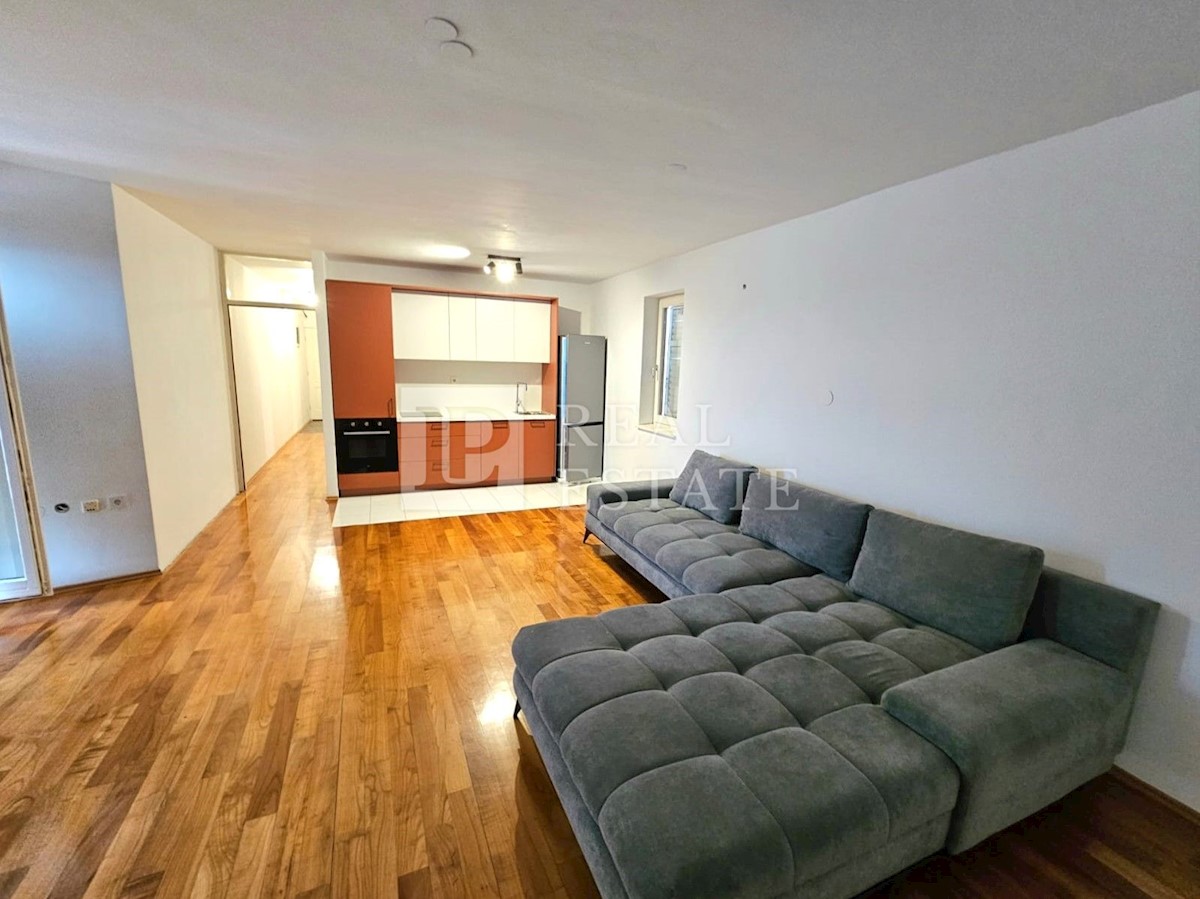 Apartmán Na predaj - PRIMORSKO-GORANSKA CRIKVENICA