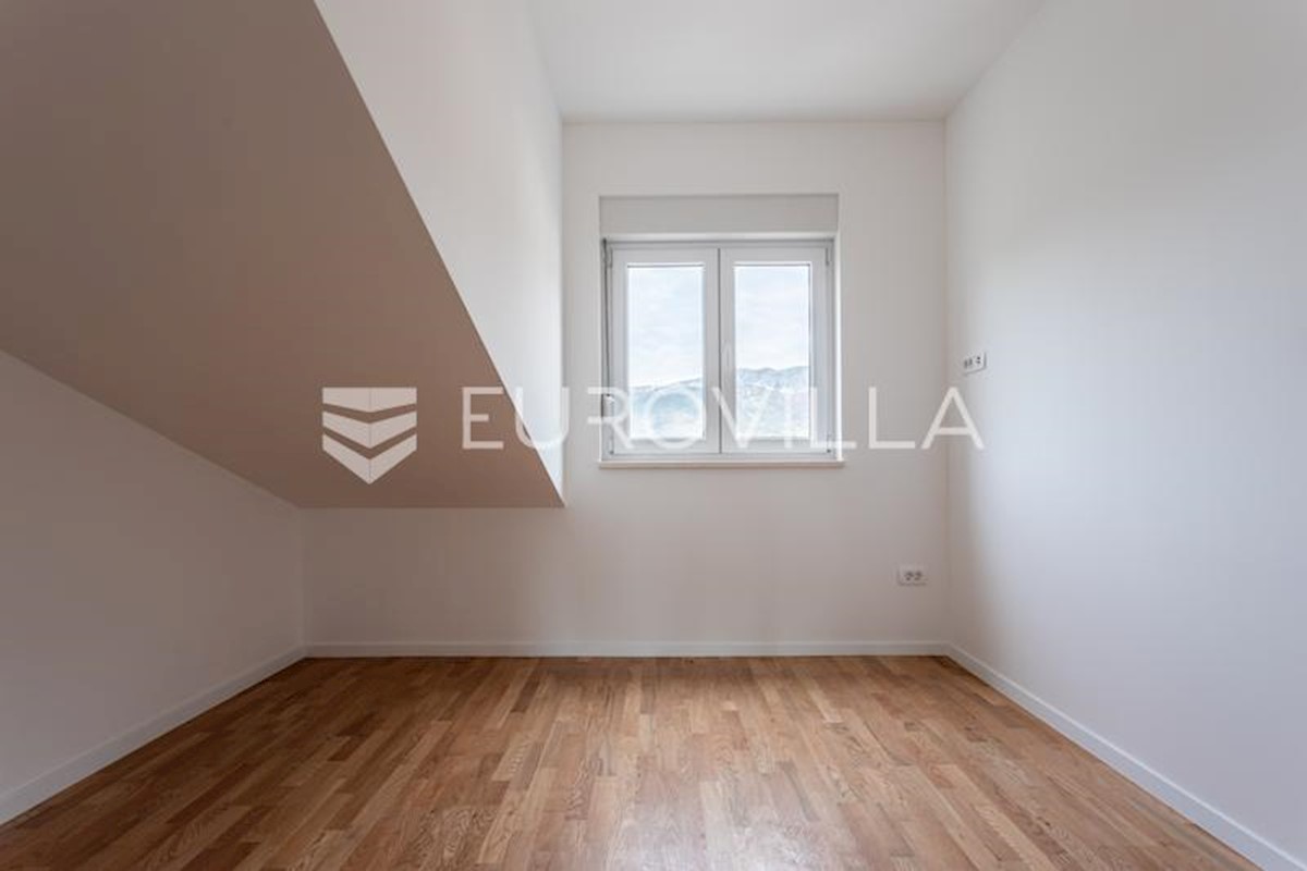 Apartma Na predaj - SPLITSKO-DALMATINSKA PODSTRANA