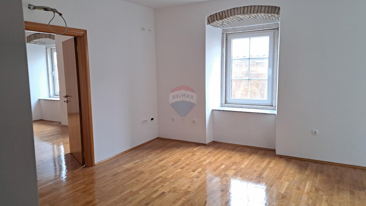 Flat For sale - LIČKO-SENJSKA SENJ