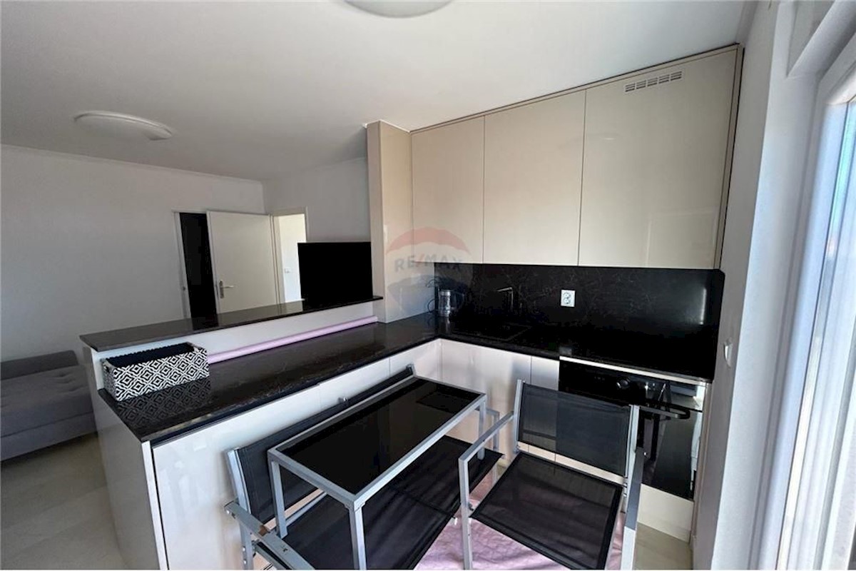 Apartment Zu verkaufen - LIČKO-SENJSKA NOVALJA